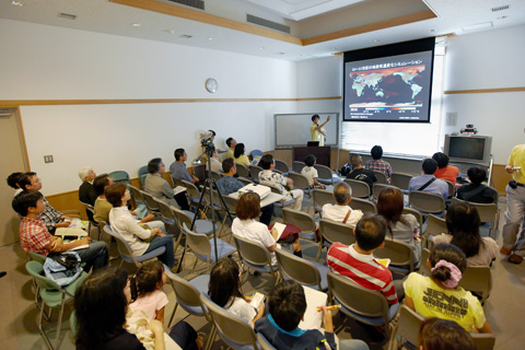 photo. 「ココが知りたい地球温暖化」講演会