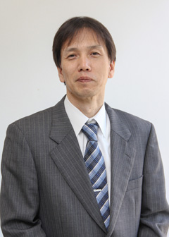 photo. 向井センター長